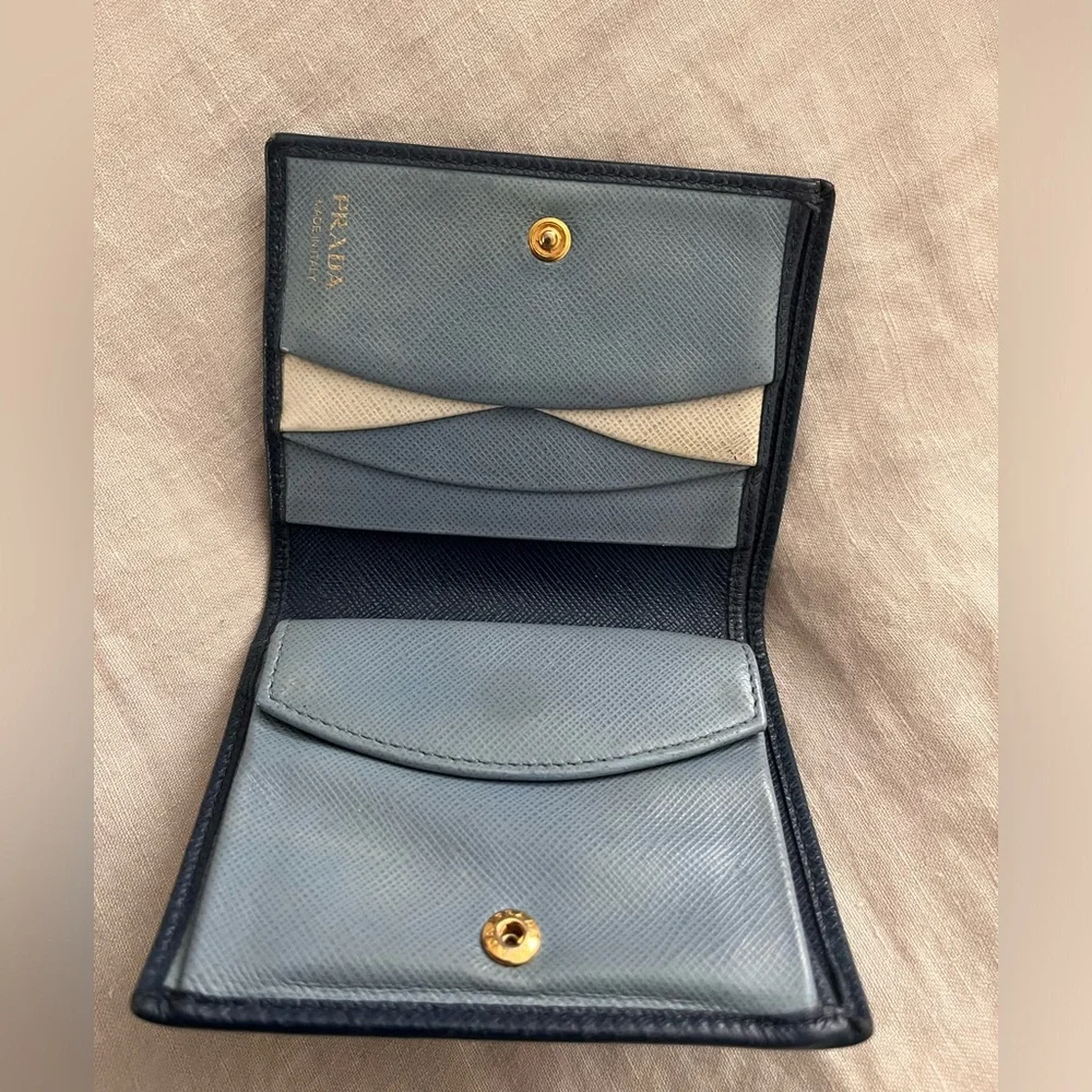 Prada saffiano leather wallet - Picture 3 of 7
